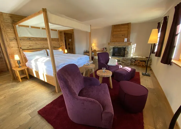Maiensaesshotel Guarda Val